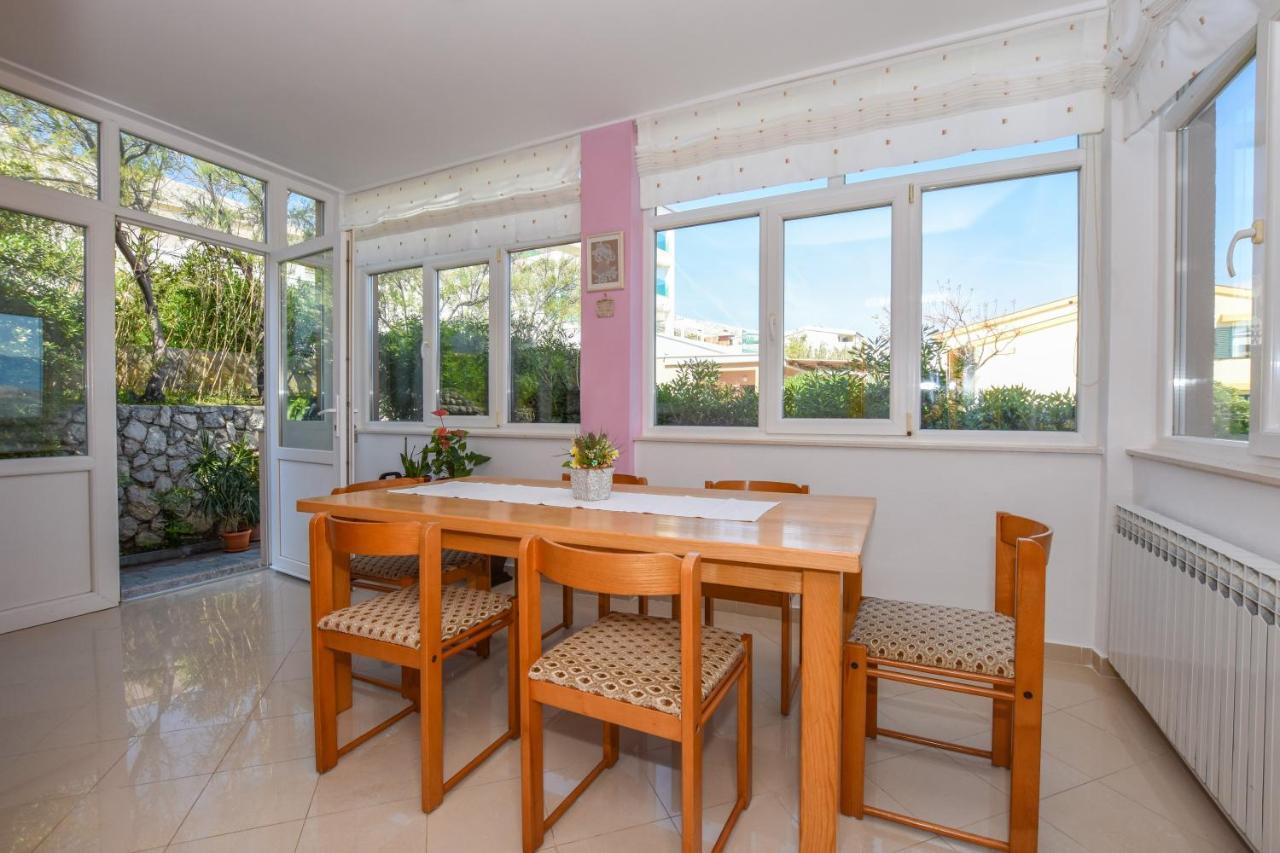 Apartmani Marija Ljubica Pag Town Exterior foto